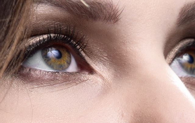 Why Classic Eyelash Extensions Are a Must-Try Beauty Trend